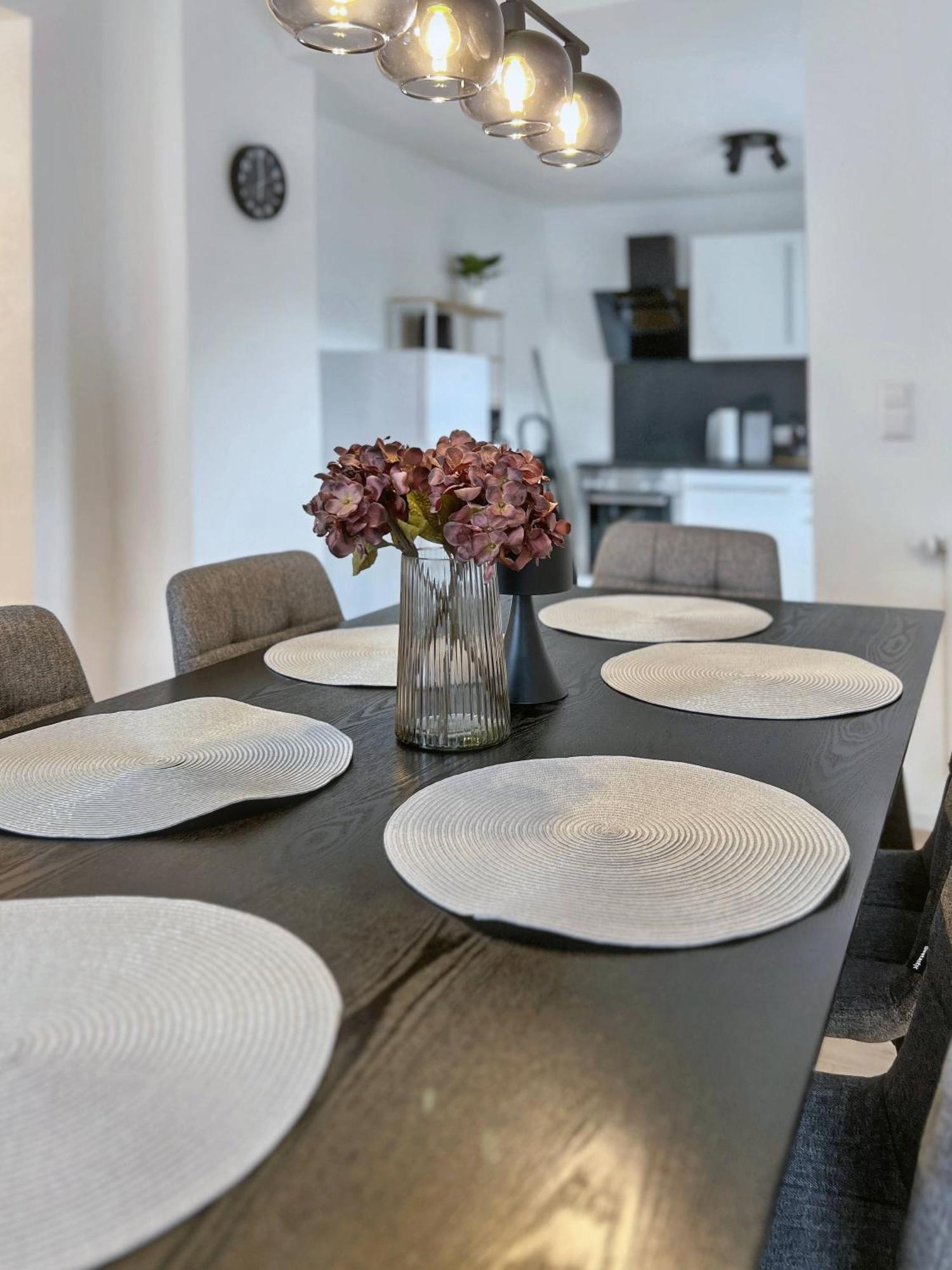 Apartment Keep Elegante Unterkuenfte Mit Charme, Von Bis Gesamthaus Fellbach